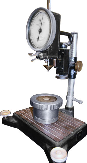 Measuring grease consistency with a cone penetrometer Measuring grease consistency with a cone penetrometer