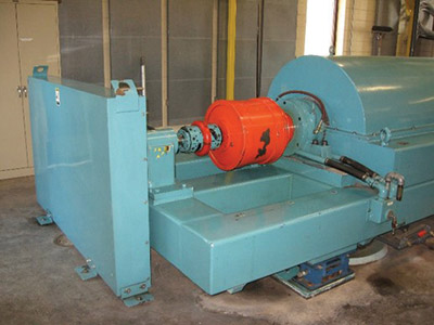 The planetary gearbox assembly with the guard shroud removed for viewing The planetary gearbox assembly with the guard shroud removed for viewing