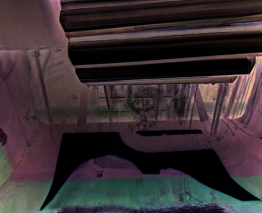 Visible oil contamination inside the cement-mill gearbox